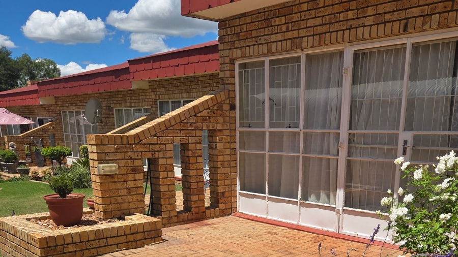 1 Bedroom Property for Sale in Miederpark North West